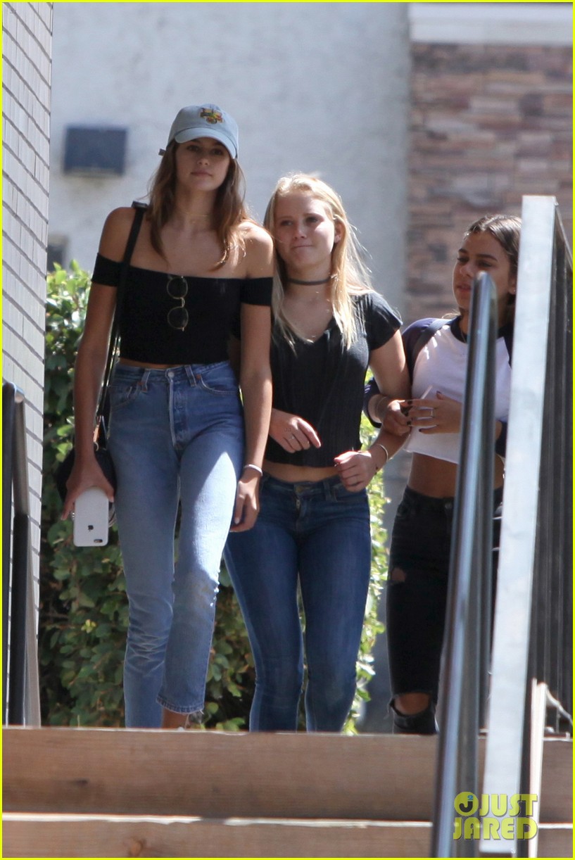 kaia gerber hangs with friends sister cities quote 13