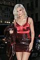 kylie jenner shows off new blonde hair 03