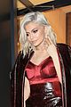 kylie jenner shows off new blonde hair 28