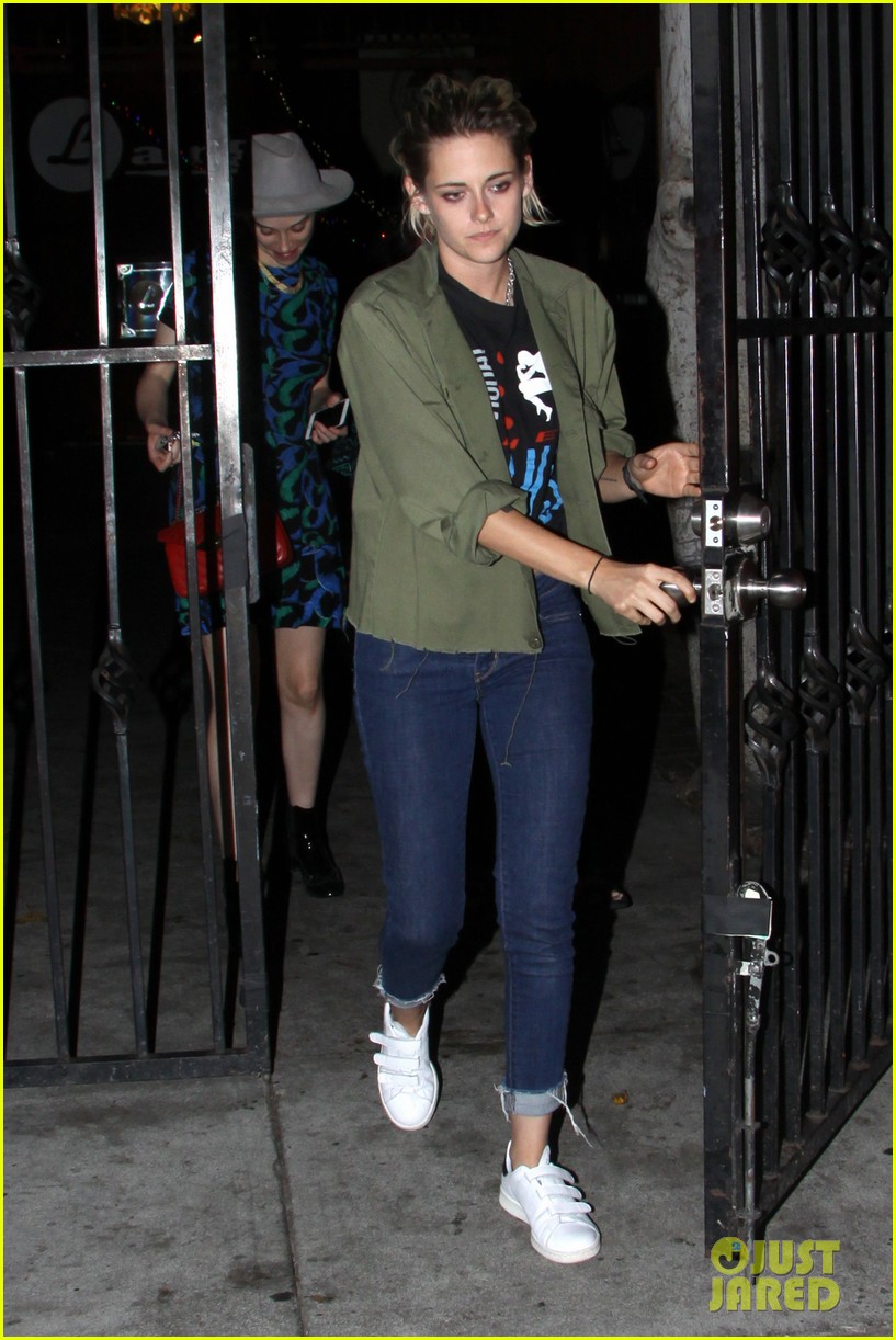 kristen stewart hangs out with st vincent in weho101mytext