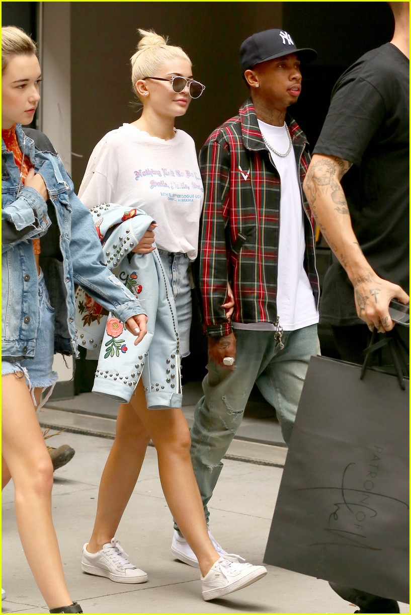 kylie jenner tyga head out day three nyfw 02