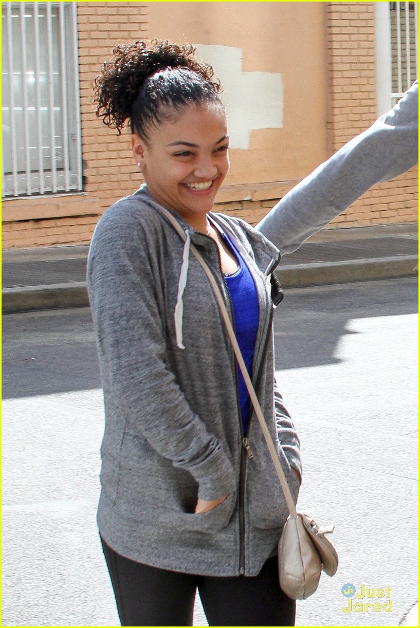 laurie hernandez thurs practice val show perks 08