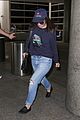 lorde lays low while arriving in la00411mytext