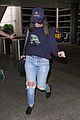 lorde lays low while arriving in la01219mytext