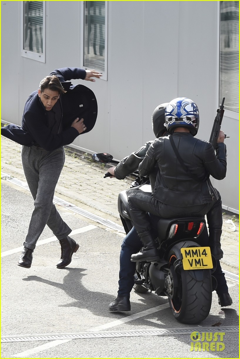 luke pasqualino motorcycle action snatch scene 57