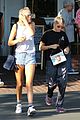 sofia richie grabs lunch with pals00705mytext