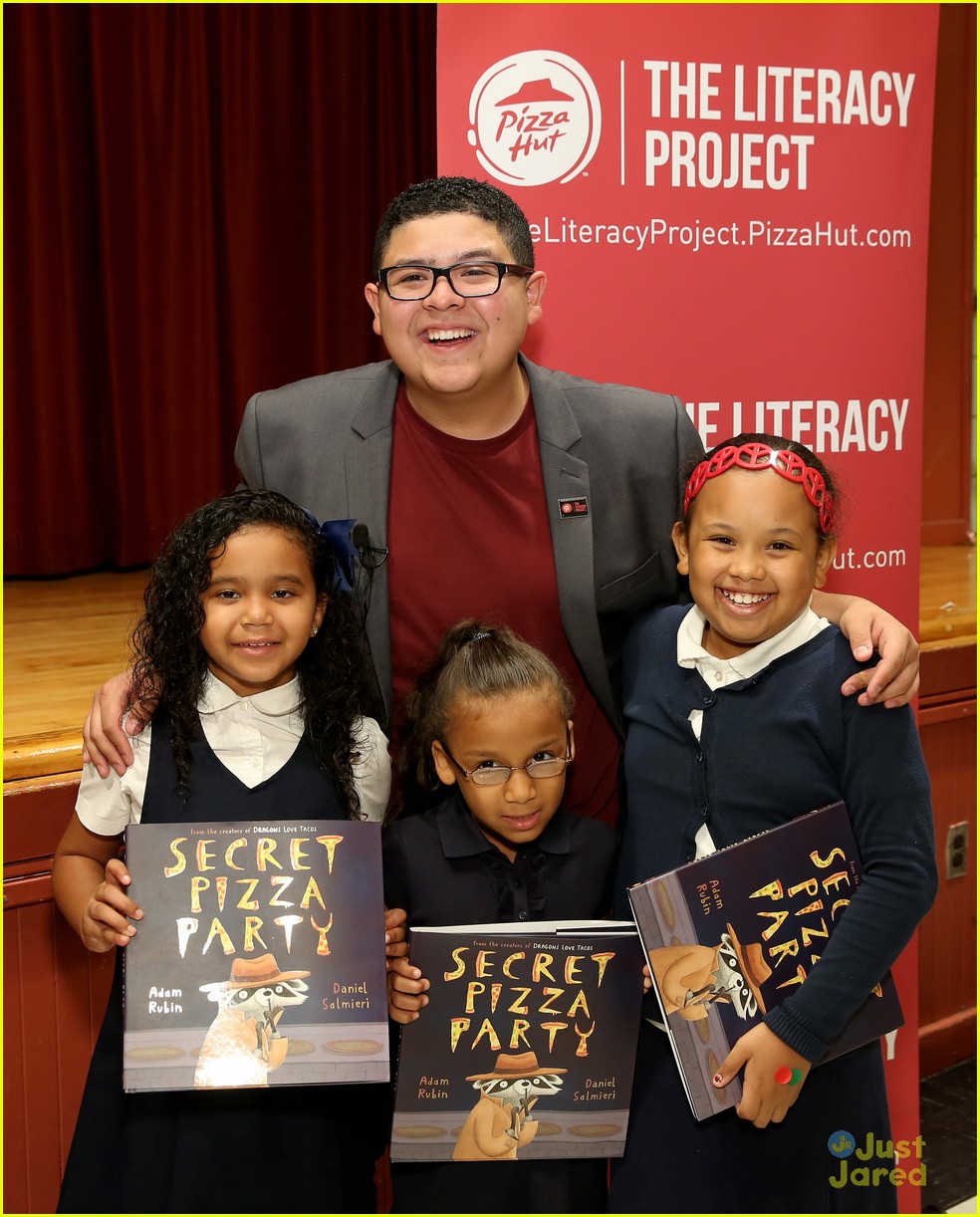 rico rodriguez literacy project pizza hut nyc 09