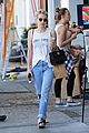 emma roberts gives her work wife lea michele some love 08