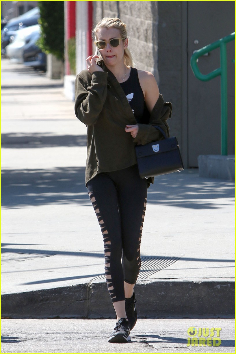 emma roberts chats on phone west hollywood 06