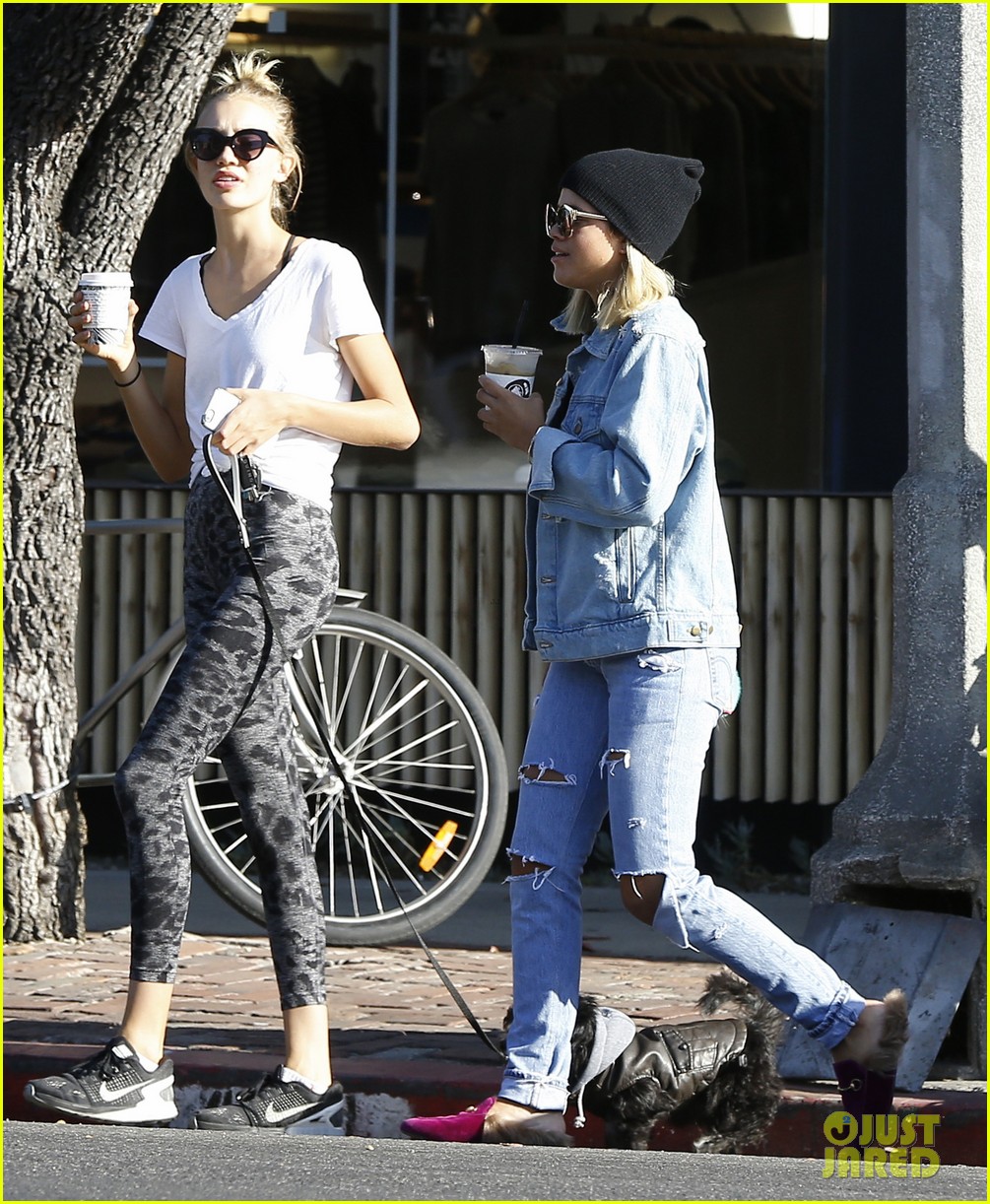 sofia richie hangs out with friends in weho14825mytext