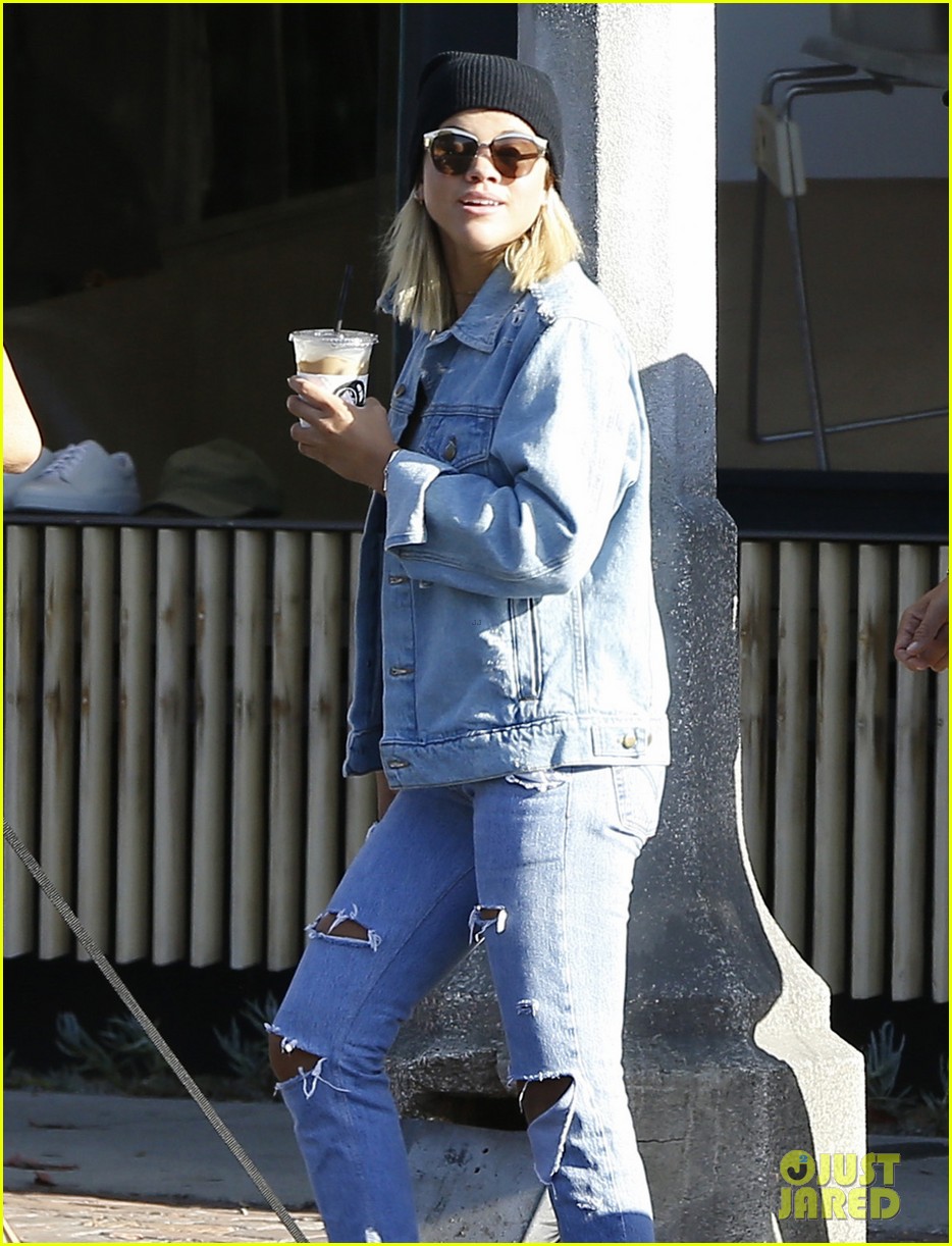 sofia richie hangs out with friends in weho505mytext