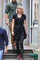 taylor swift steps out after tom hiddleston breakup 34