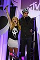 bella thorne tyler posey spotted kissing holding hands 03