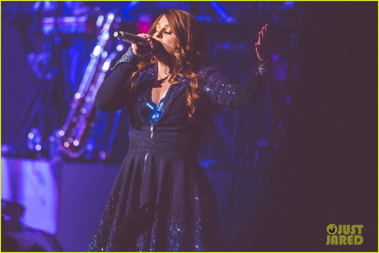 meghan trainor has legendary night at sould out radio city music hall 05