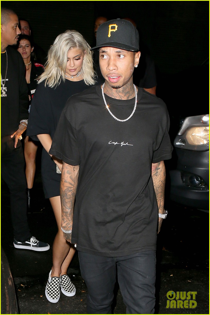 Kylie Jenner and Tyga Brave the Crowds While Out in NYC | Photo 1020727 ...