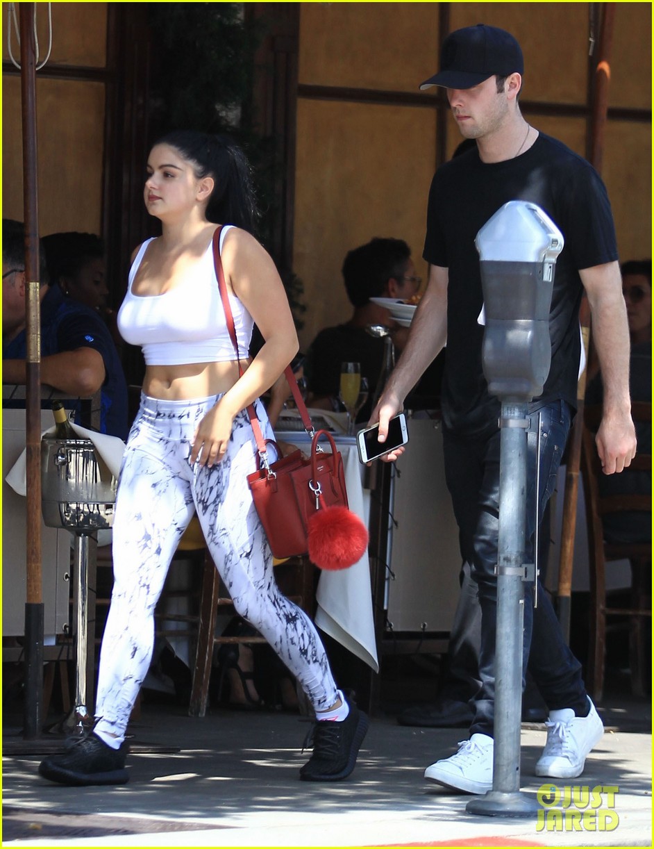ariel winter and rumored boyfriend sterling beaumon grab lunch in beverly hills 07
