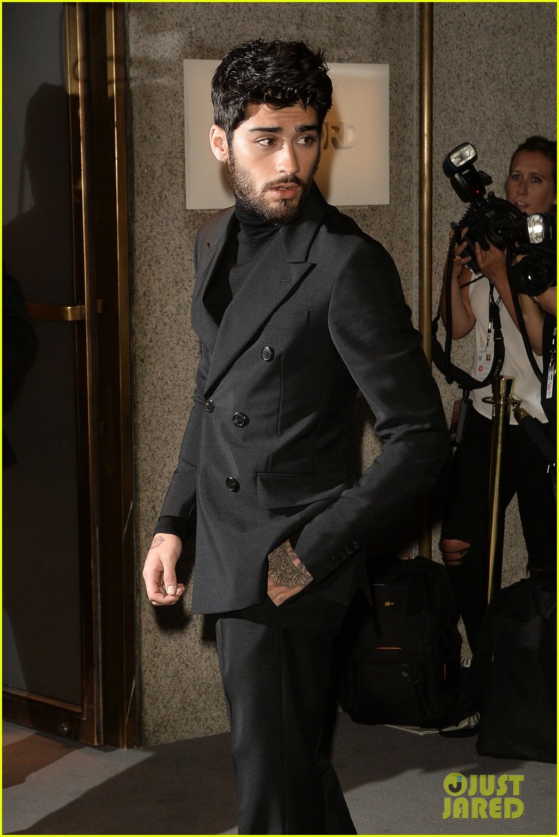 zayn hailee turn heads while arriving at tom ford show303mytext