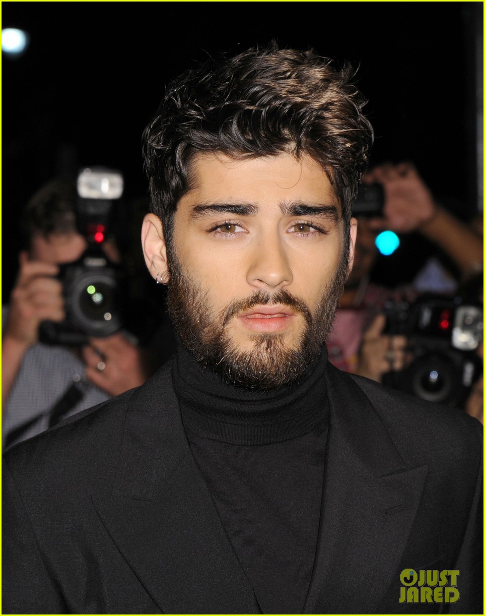 zayn hailee turn heads while arriving at tom ford show72121mytext