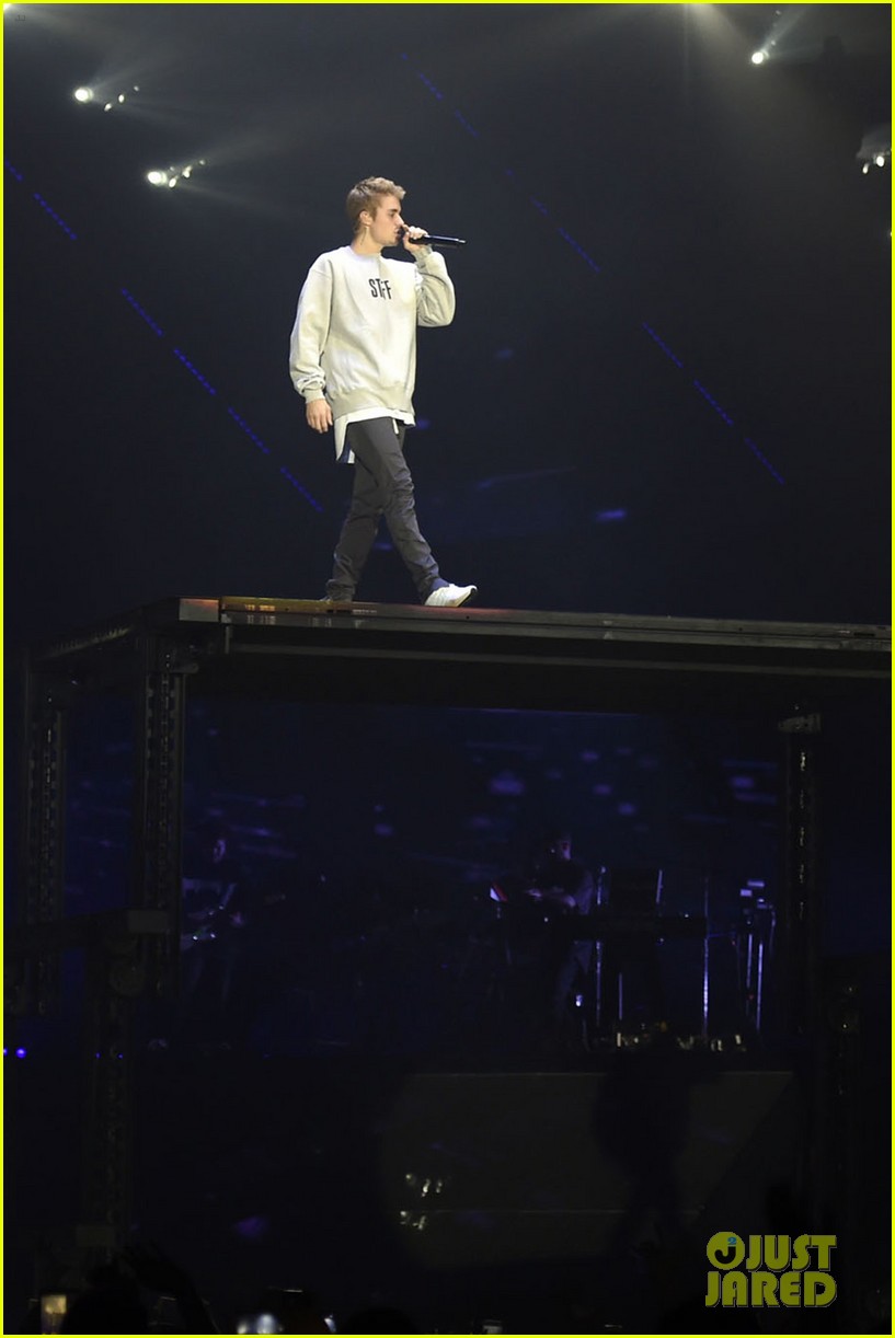 justin bieber manchester concert stop screaming again 23