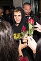 justin bieber bought roses for his fans after his performance in london 02
