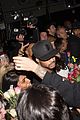 justin bieber bought roses for his fans after his performance in london 05