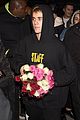 justin bieber bought roses for his fans after his performance in london 07
