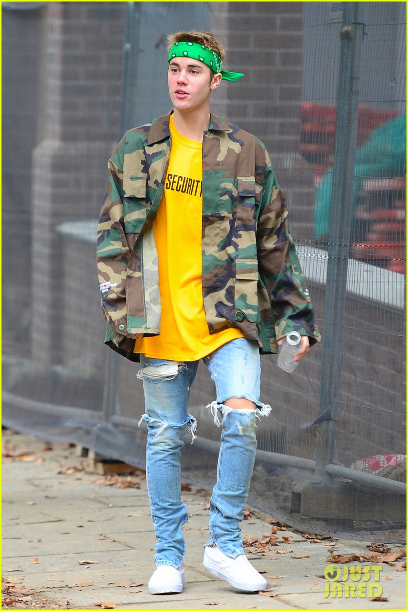 justin bieber and sofia richie are reportedly still talking remain close friends 12