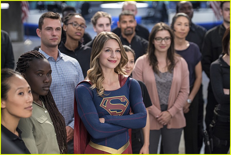 supergirl welcome to earth photos 20