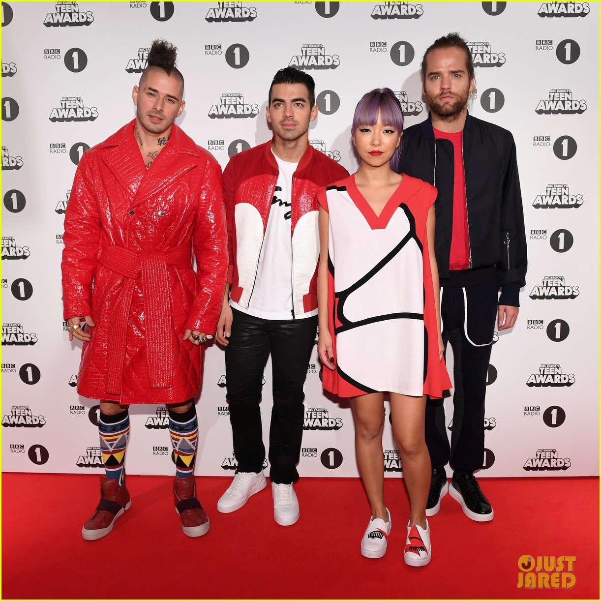 dnce brings party to bbc radio 1 teen awards 02
