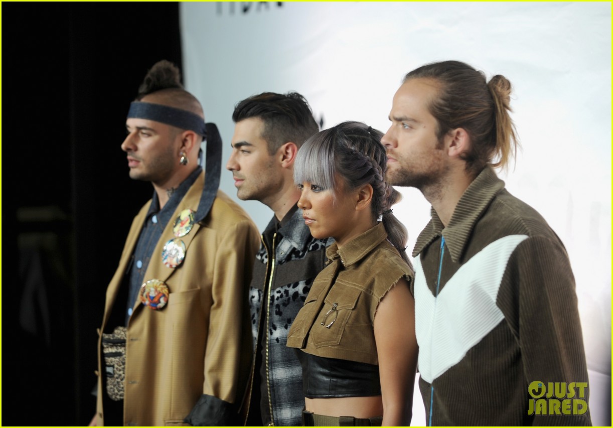 dnce performs at tidal x 1015 that was crazy 01