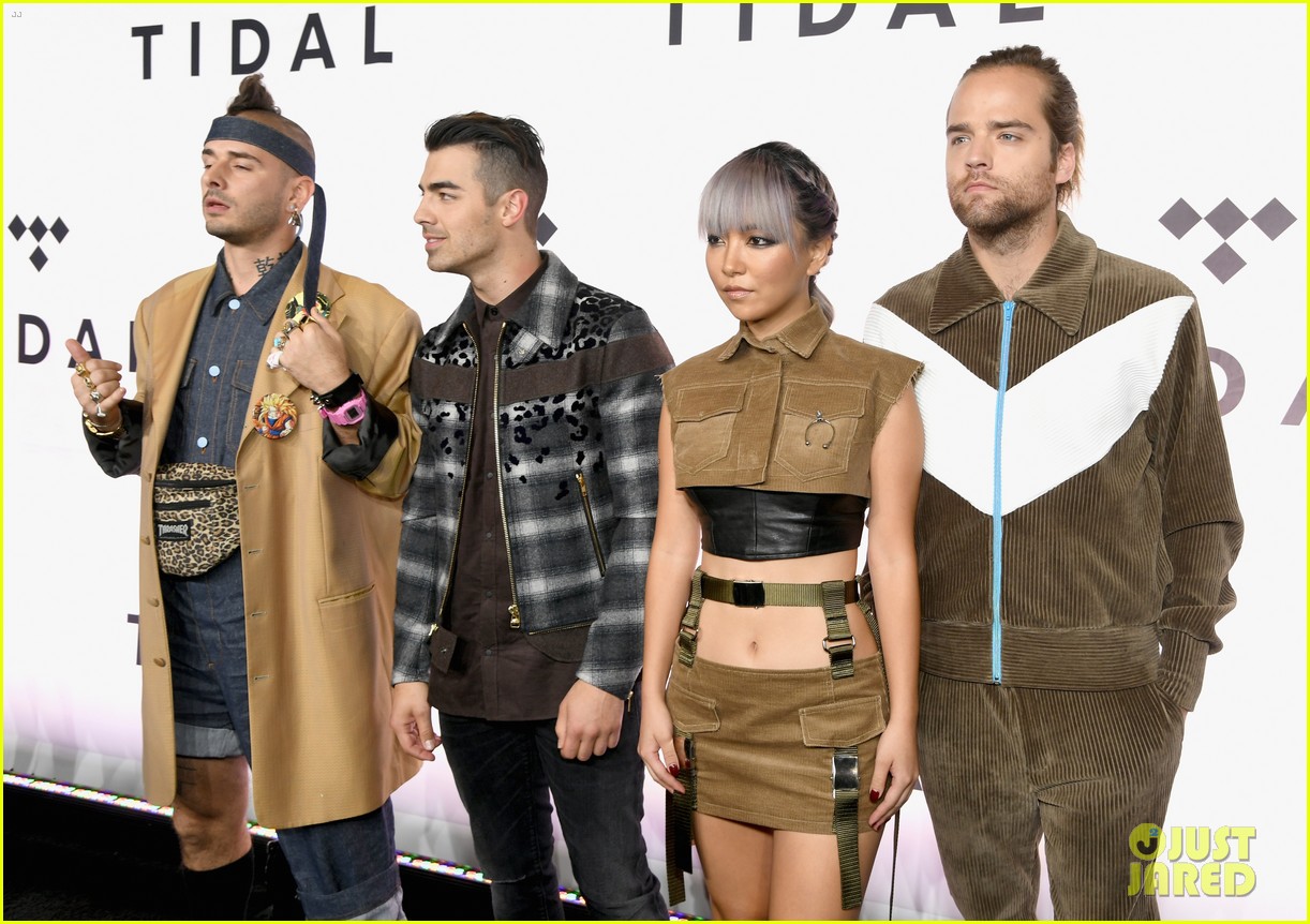 dnce performs at tidal x 1015 that was crazy 04