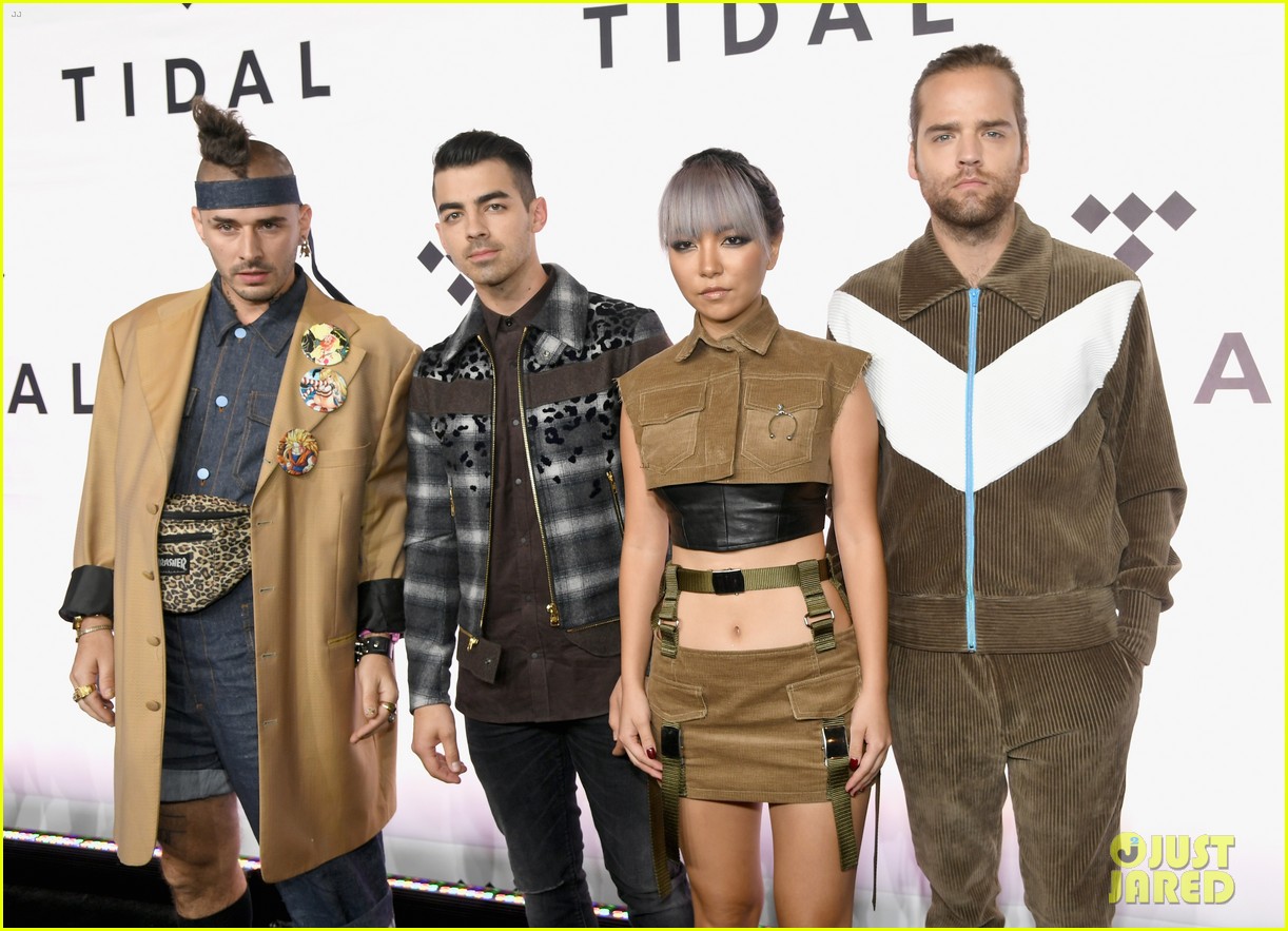 dnce performs at tidal x 1015 that was crazy 07