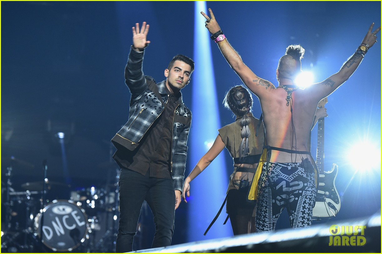 dnce performs at tidal x 1015 that was crazy 16
