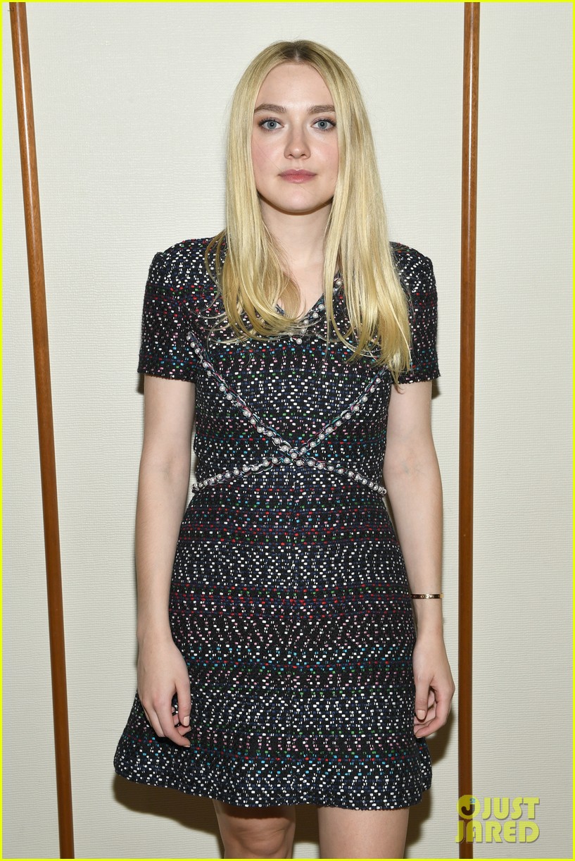 dakota fanning parents are divorcing after 27 years 04