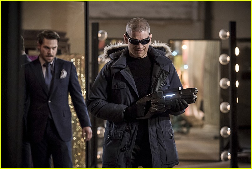 the flash new rogues photos 13