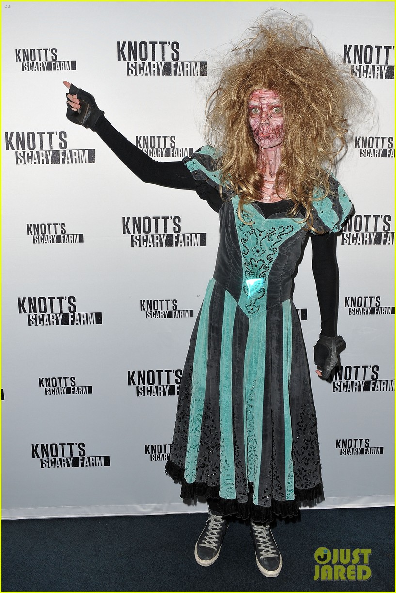 lydia hearst becomes ghost town monster for knotts scary farm 01