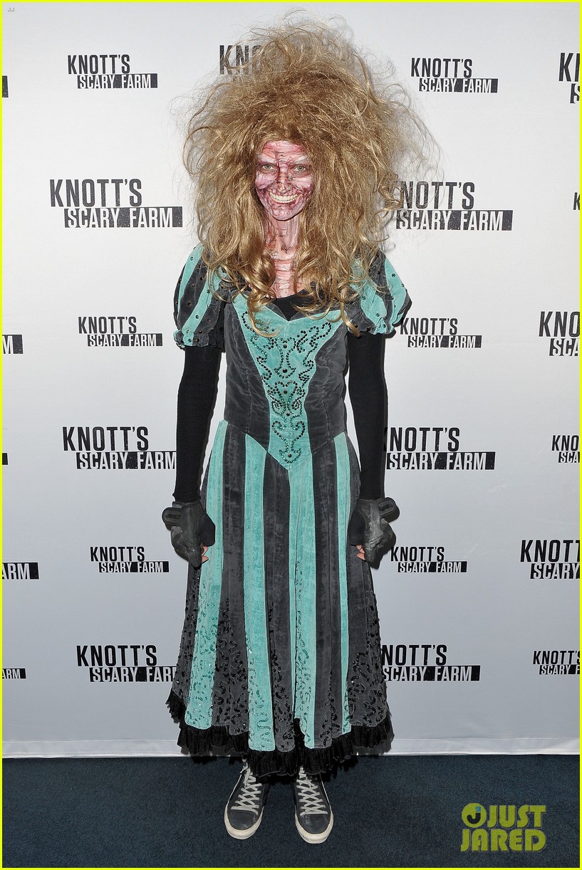 lydia hearst becomes ghost town monster for knotts scary farm 07
