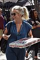 julianne hough picks up pizza at the grove 20
