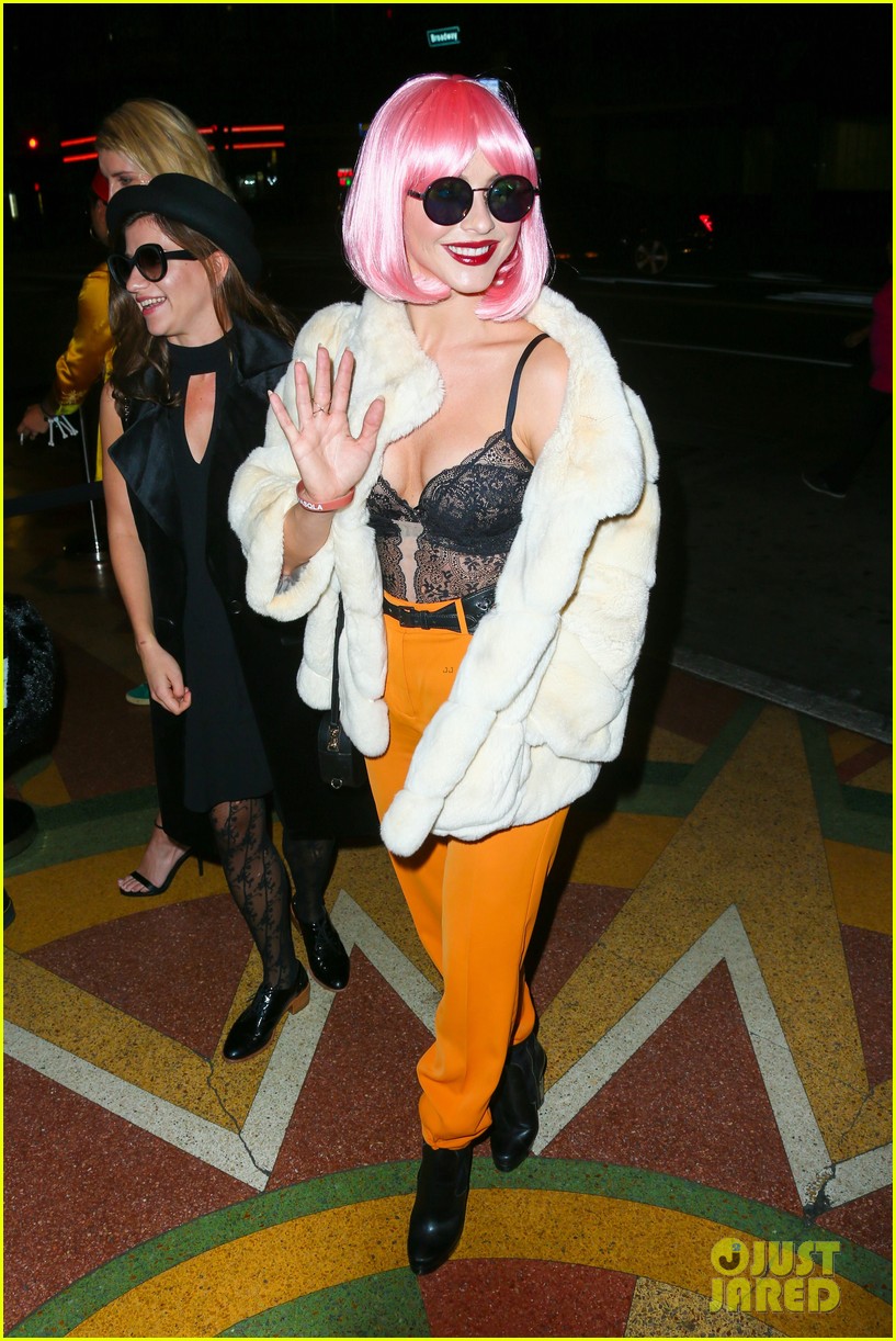 julianne hough wears a pink wig for halloween costume 05
