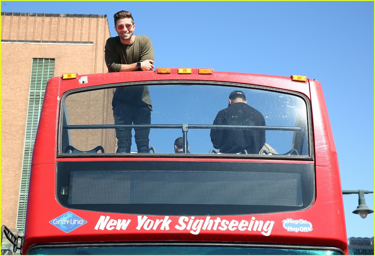 jake miller tour bus new york city 02