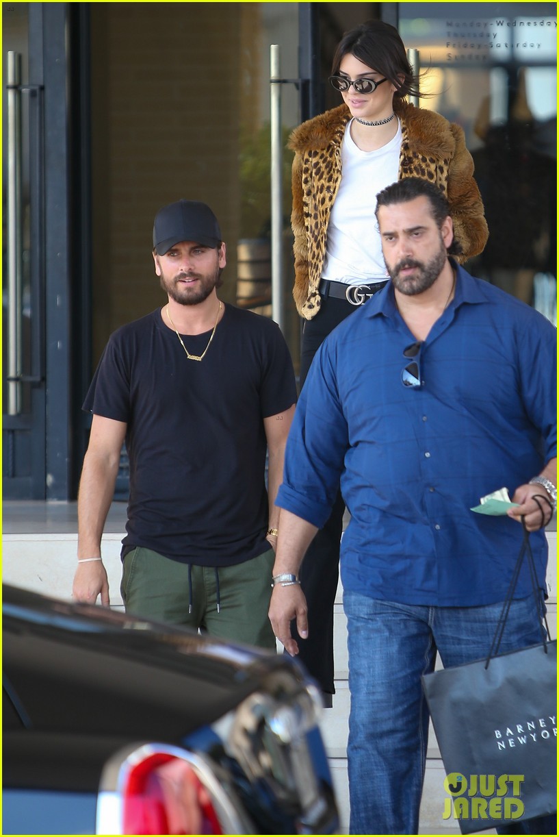 kendall jenner scott disick go shopping with extra security00217mytext