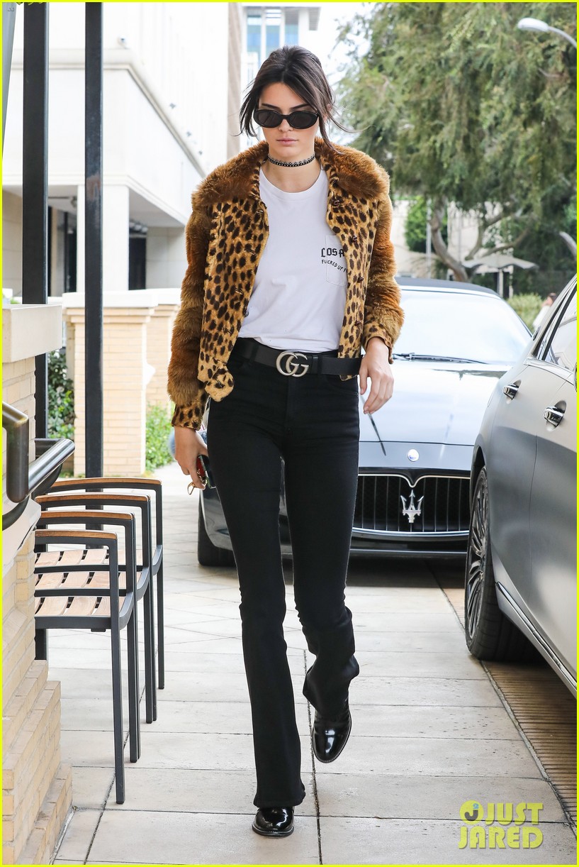 kendall jenner scott disick go shopping with extra security01909mytext