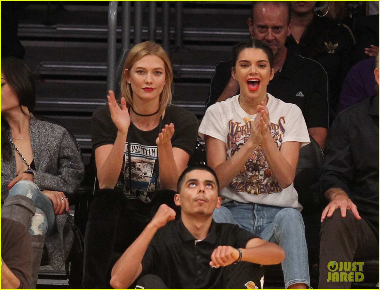 kendall jenner and karlie kloss sit courtside while cheering on lakers jordan clarkson 18