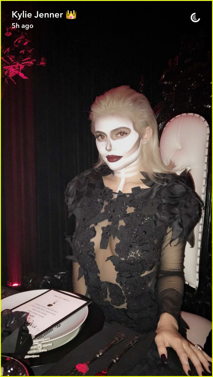 kylie jenner hosts epic halloween dinner with tyga kendall 25