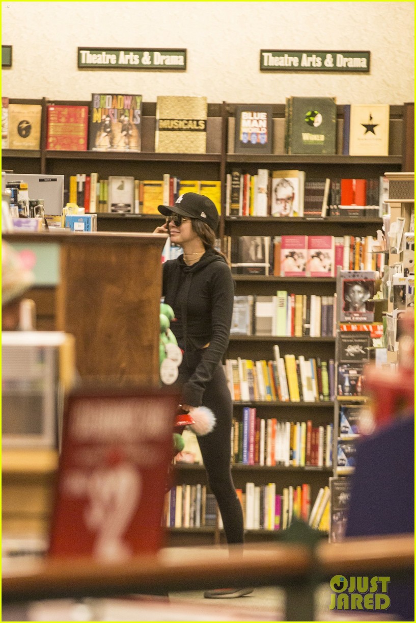 Kendall Jenner heads to a bookstore with Anwar Hadid