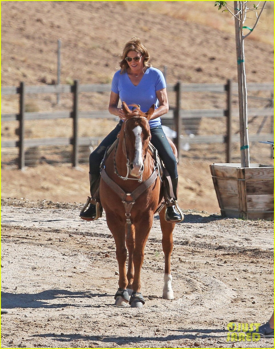 kendall caitlyn jenner go horseback riding 04