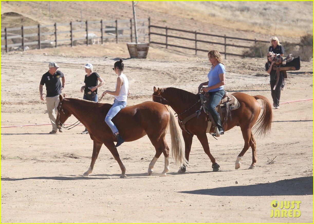 kendall caitlyn jenner go horseback riding 12