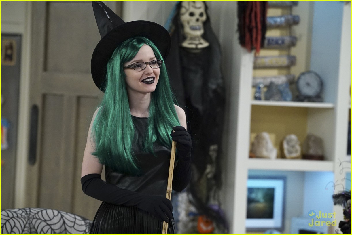 liv maddie cali style halloween scare rooney 13