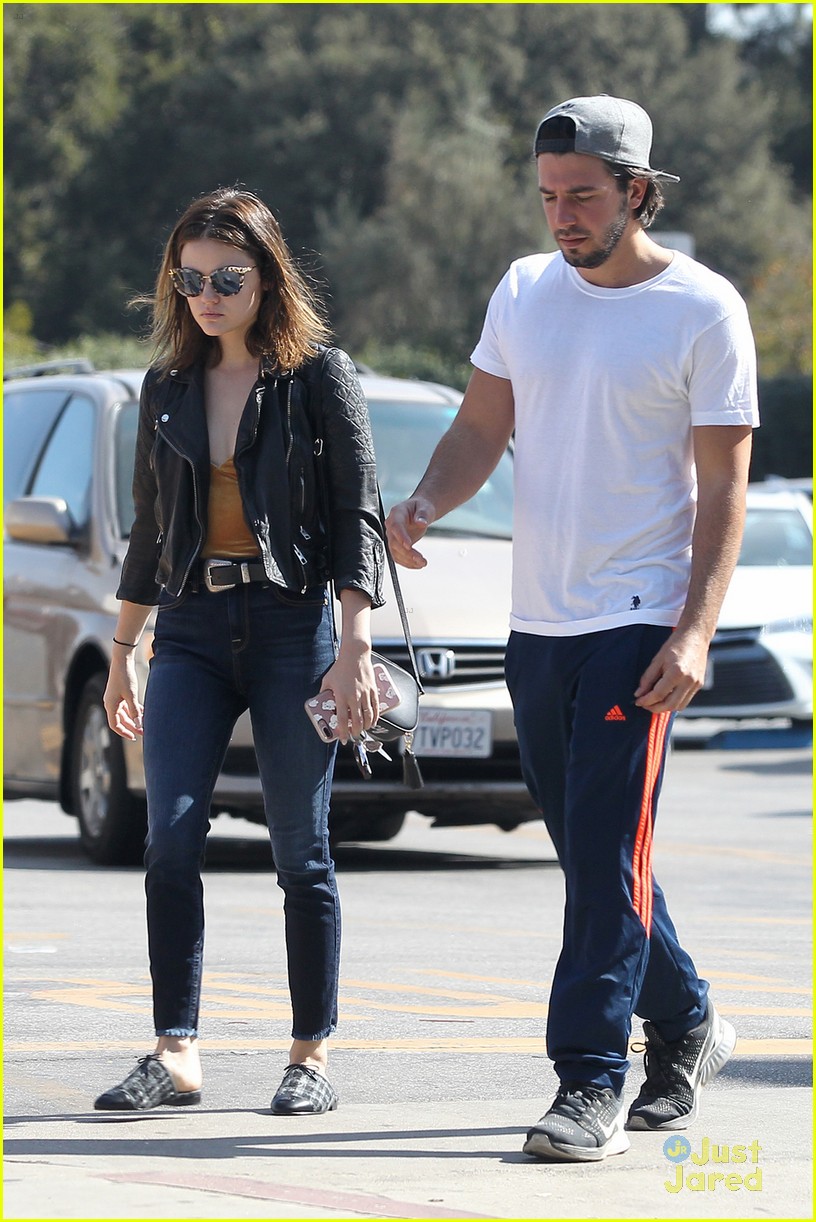 lucy hale out with anthony kalabretta pll msg 04