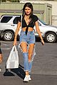 madison beer factice magazine ripped jeans outing 10